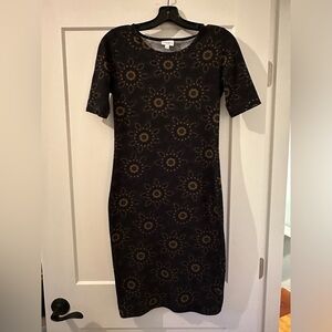 LuLaRoe size S casual stretch short sleeve tshirt dress